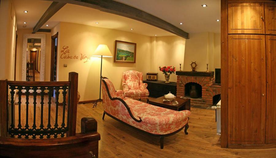 Posada Restaurante Casa Juanchu Adino ภายนอก รูปภาพ